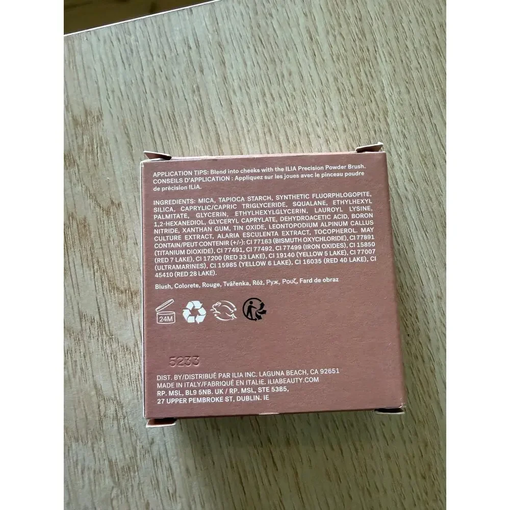 $38 New ILIA Soft Focus Blurring Blush - Sensation